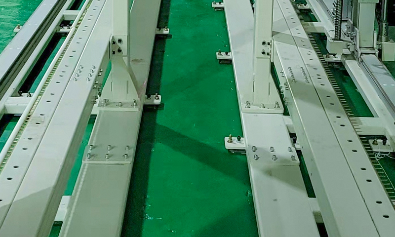 Precision positioning system of robotic tufting machine