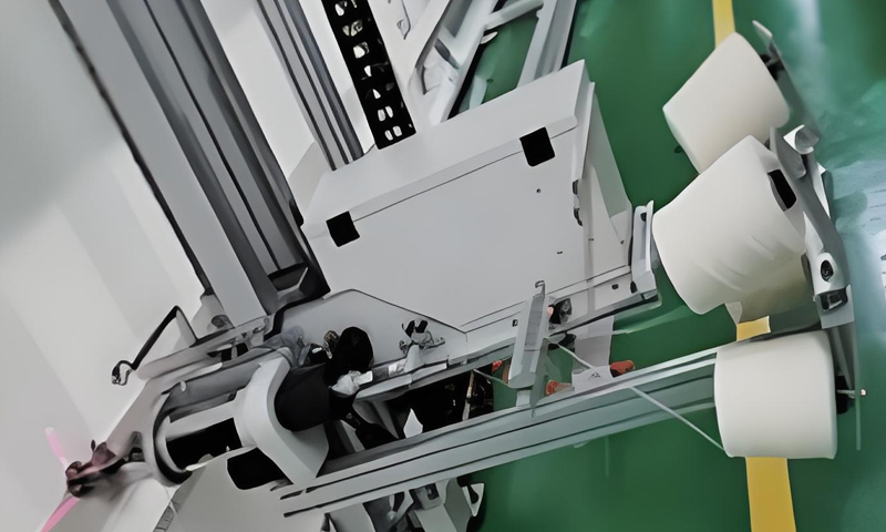 Automated detection system for tufting machine operation