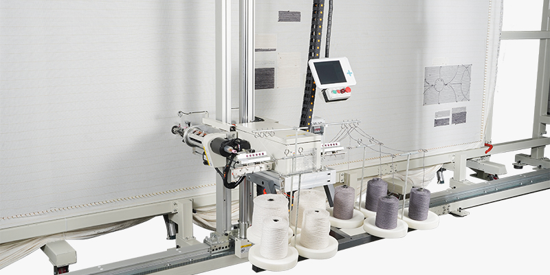 Auto tufting machine yarn configuration system